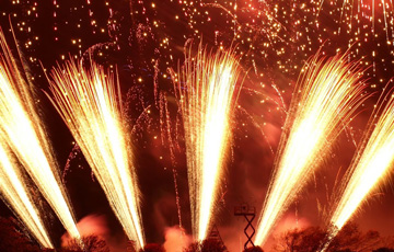 Cho thuê pháo điện sân khấu Cho thuê pháo điện sân khấu